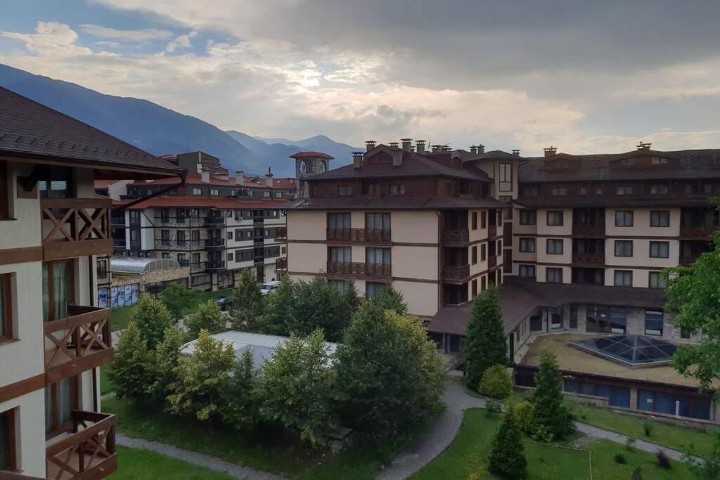 Large Gondola Apartment - Center, Neon Банско Экстерьер фото